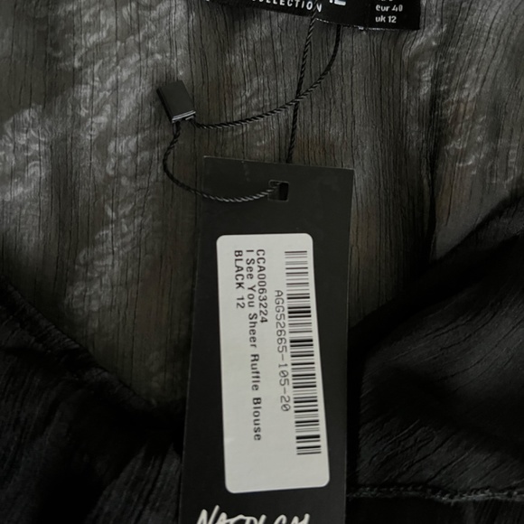 NASTY GAL “I see you” Sheer Ruffle Top NWT - Picture 2 of 5